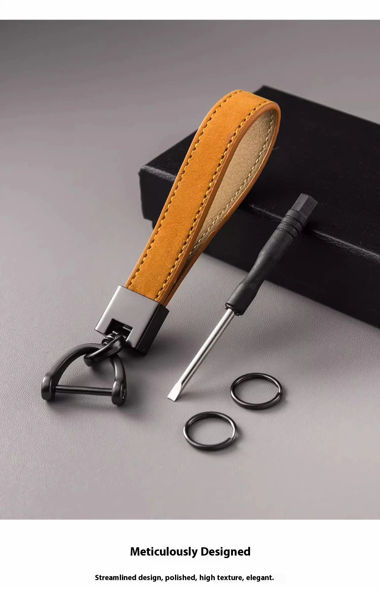 レザー キーホルダー | 編み込みデザイン 本革調 | メンズ レディース 兼用 車 スマートキー キーリング おしゃれ ビジネス ギフト 全4色（イエロー/グレー/コーヒー/ブラック）